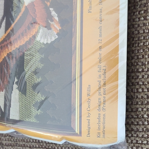 Noble Eagle crewel embroidery kit with Persian wool yarn.  By Creative Circle - Picture 4 of 13